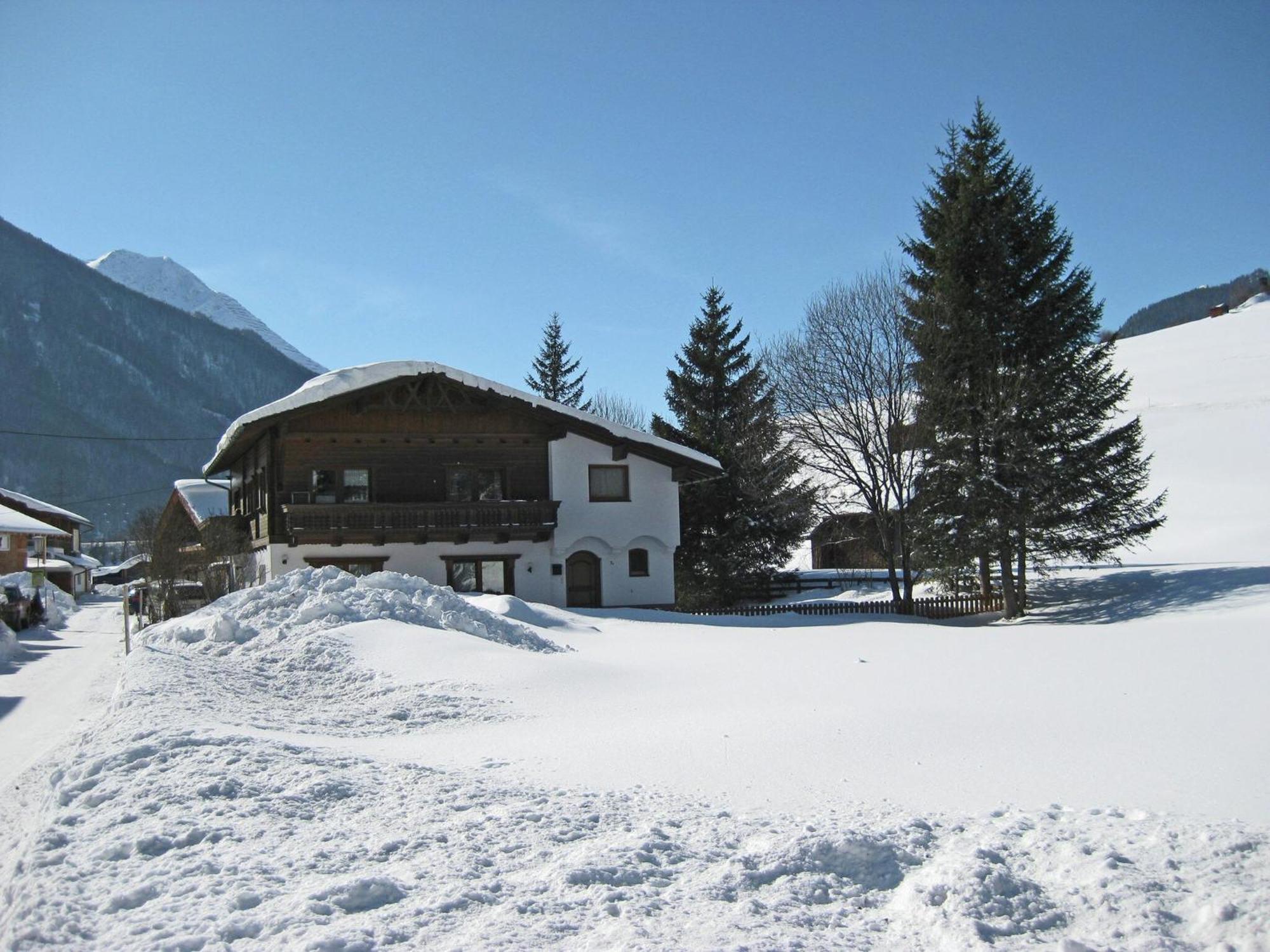 Apartment Near The Arlberg Ski Area Pettneu am Arlberg Exterior foto